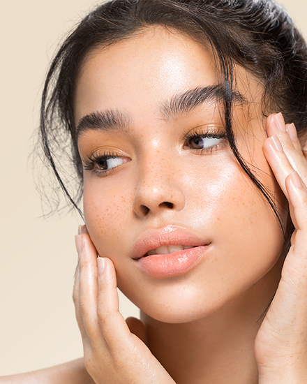Gesichtsbehandlung, California Skin Cosmetics, Experten für kosmetische Behandlungen in Wiesbaden